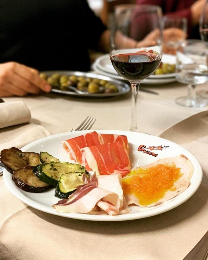 Hotel Ristorante Gusana Gavoi Eksteriør billede