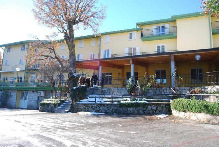 Hotel Ristorante Gusana Gavoi Eksteriør billede